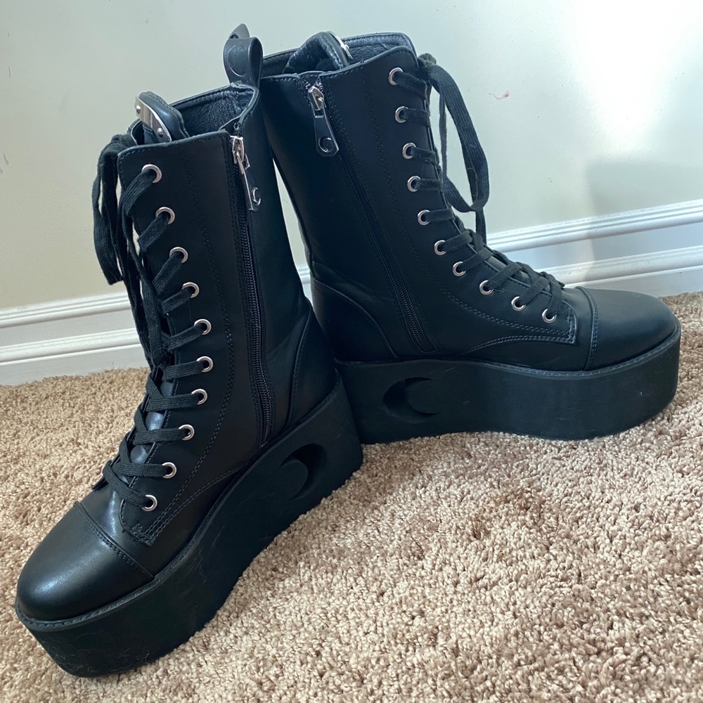 Killstar Eternal Eclipse Platform Boots sz 8
